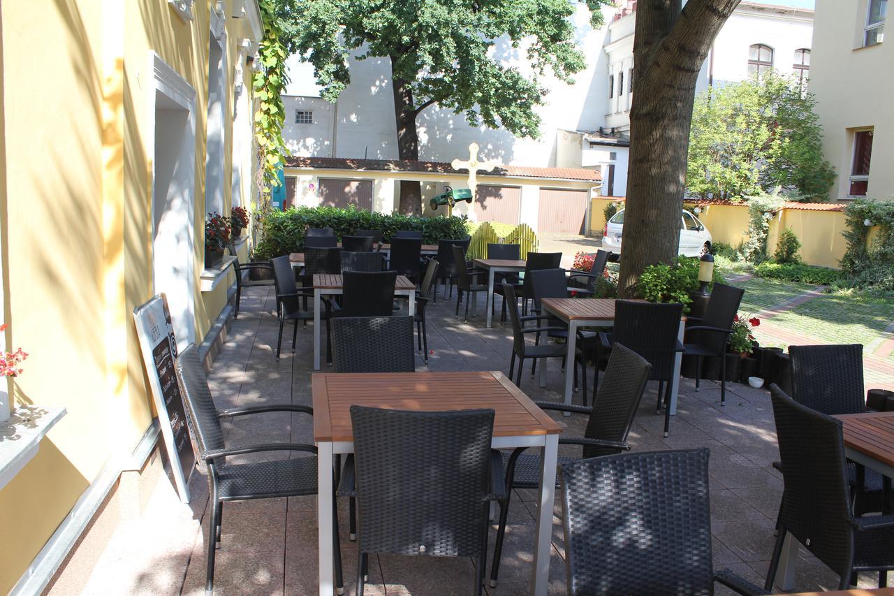 Hotel Zlatý Kříž Teplice Exterior foto